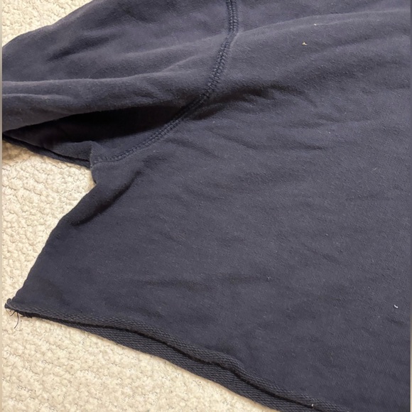 Levis Cropped Hoodie - Picture 11 of 16